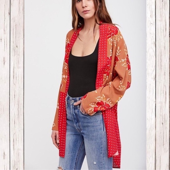 Free People Red Forget Me Not Kimono Sz small - Picture 1 of 12